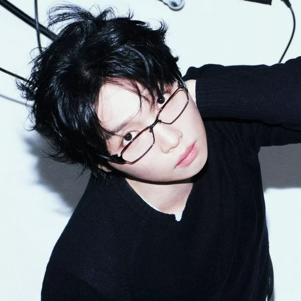 Today's Most Loved Jeong Sewoon