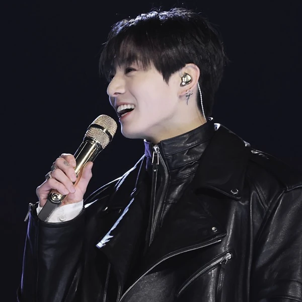 오늘 가장 사랑받은 정국 (방탄소년단)의 모습