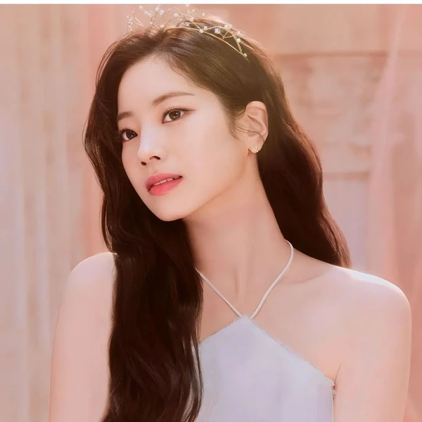 今天最受喜爱的多贤 (TWICE)