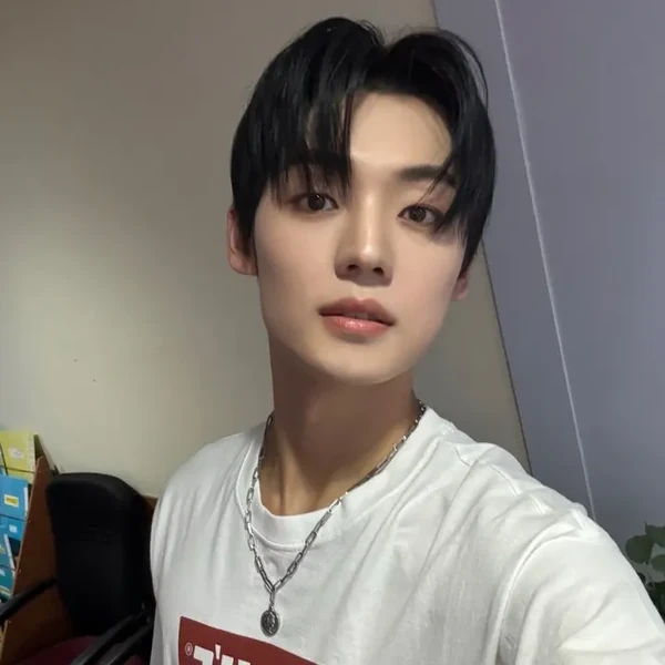 Today's Most Loved Chan (A.C.E)