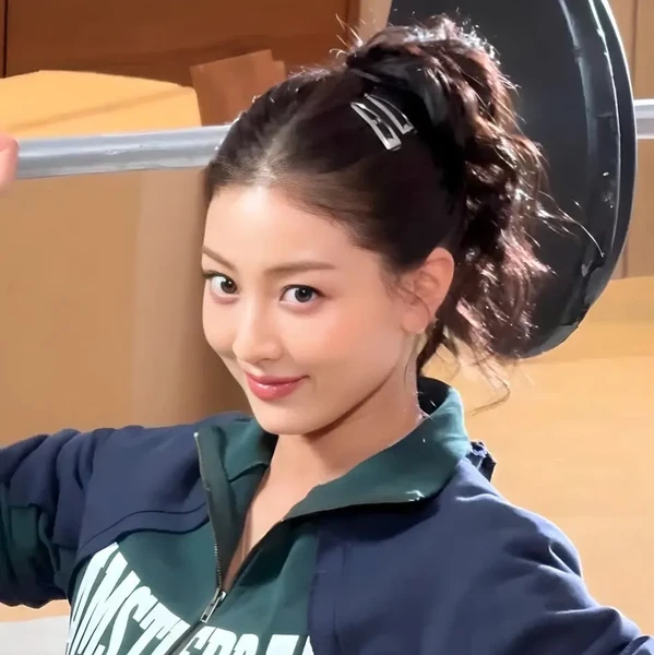 팬들이 뽑은 TWICE 최고의 순간