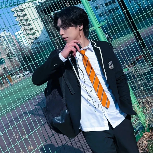 오늘 최애돌에서 빛나는 라키의 대표 사진