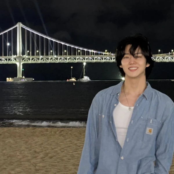 Today's Most Loved Hongseok (PENTAGON)