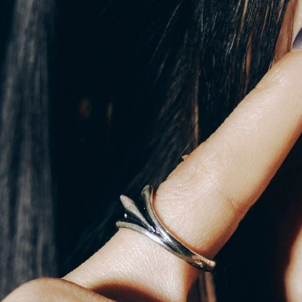 오늘 가장 사랑받은 문별 (마마무)의 모습