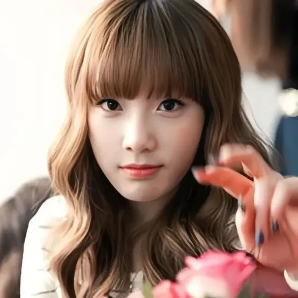 Today's Most Loved Taeyeon (Girls' Generation)