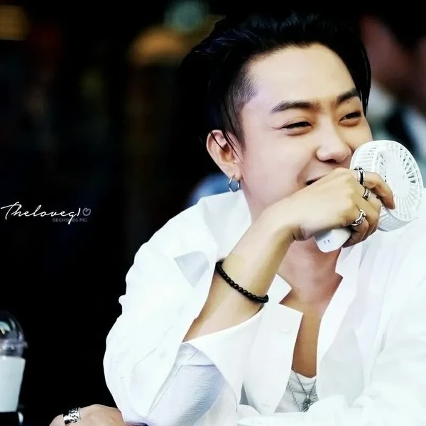 Top Photo Full of Eun Jiwon (SECHSKIES) Love