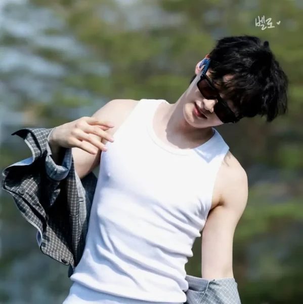 Top Photo Full of Eunhyuk (Super Junior) Love