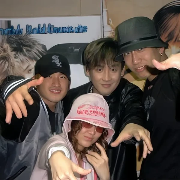 Today's Most Loved Lee Minwoo (SHINHWA)