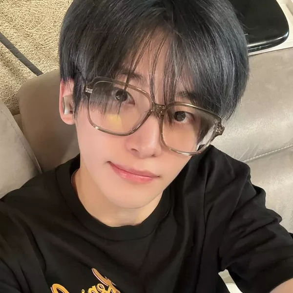 Top Photo Full of Jungmo (CRAVITY) Love