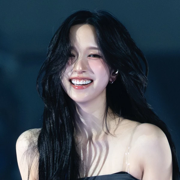 今日最受喜愛的Mina (TWICE)