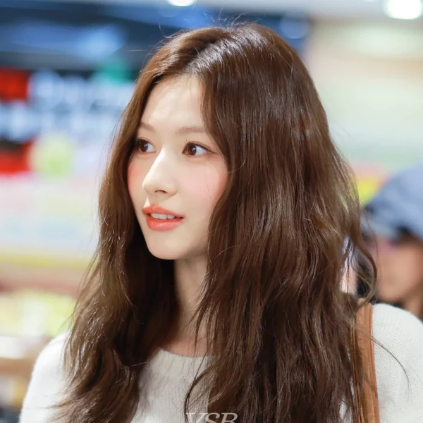 今日最受喜愛的Sana (TWICE)