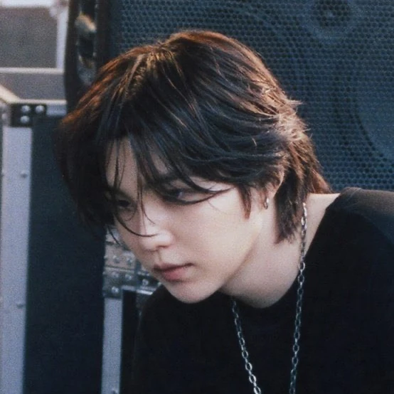 今日最も愛されたSUGA (BTS)の姿