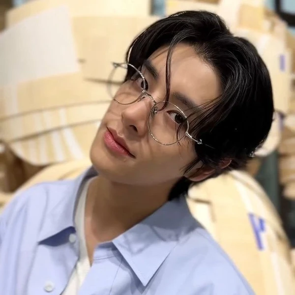 Signature photo of Jake (ENHYPEN) capturing their charm