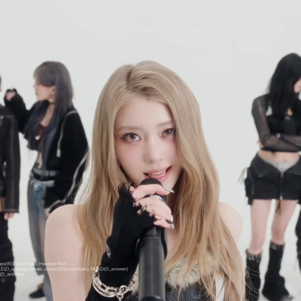 Top Photo Full of Xiao Ting (Kep1er) Love