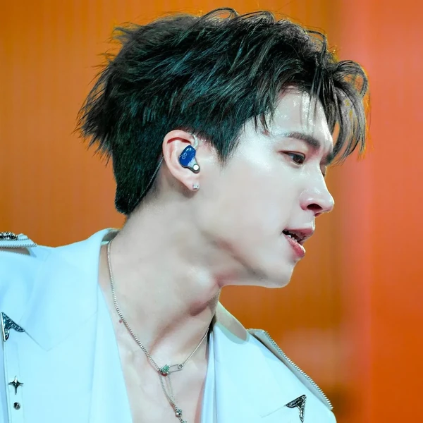 今日最も愛されたウヒョン (INFINITE)の姿