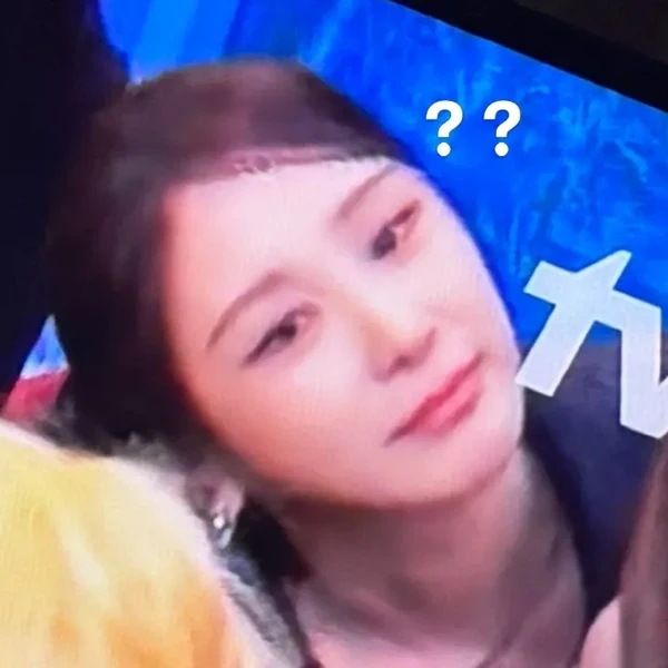 Top Photo Full of Lee Chaeyeon Love