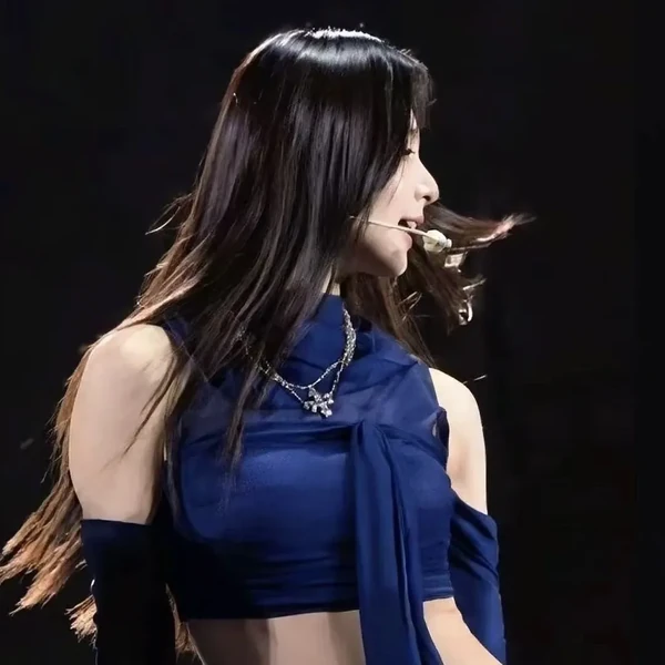 Penampilan Tzuyu (TWICE) yang Paling Dicintai Hari Ini