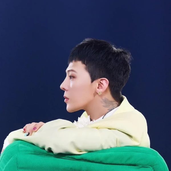 Popular profile image of G-DRAGON (BIGBANG) selected by votes