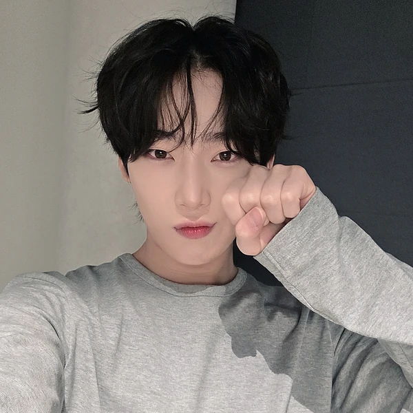 充滿粉絲愛意的善禹 (ENHYPEN)人氣照片
