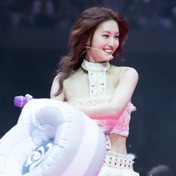 粉絲票選的Momo (TWICE)最佳瞬間