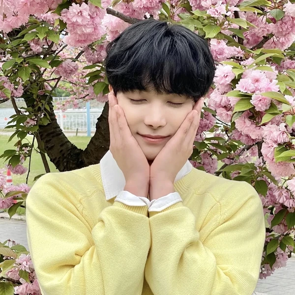 Today's Most Loved Kim Jonghyeon