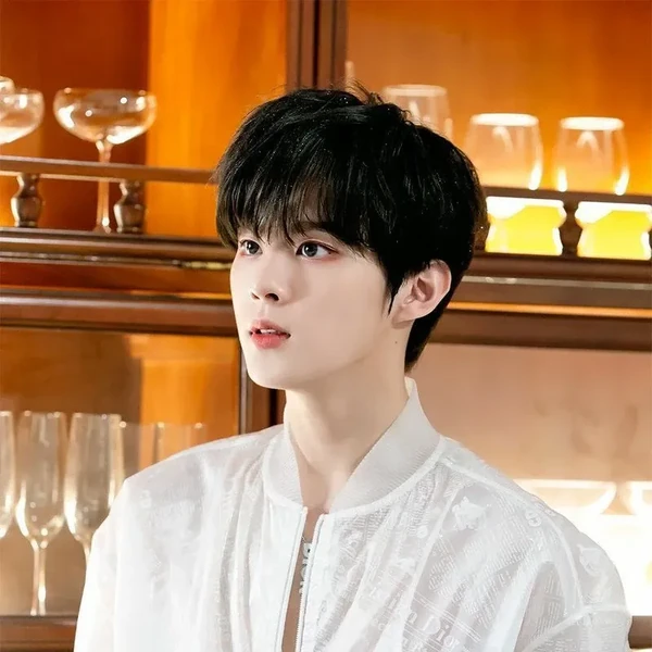 Today's Most Loved Kim Wooseok