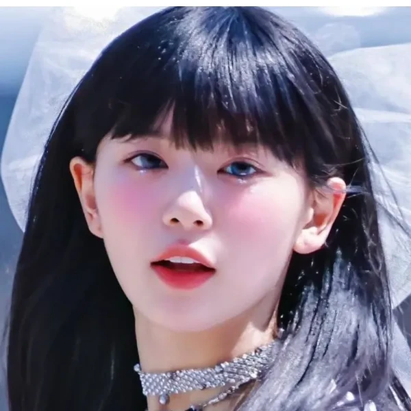 Today's Most Loved ILLIT