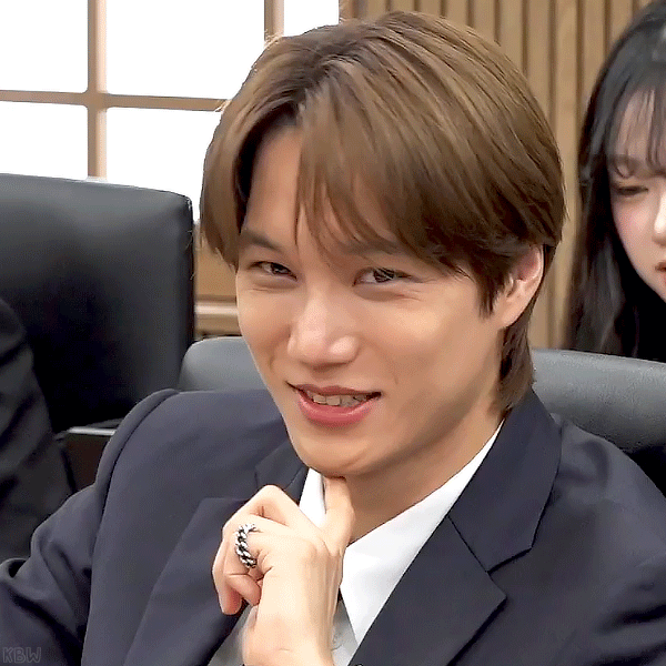 Penampilan Kai (EXO) yang Paling Dicintai Hari Ini