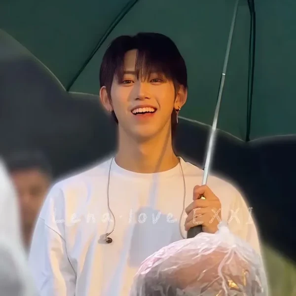 Top Photo Full of Exxi (SEVENTOEIGHT) Love