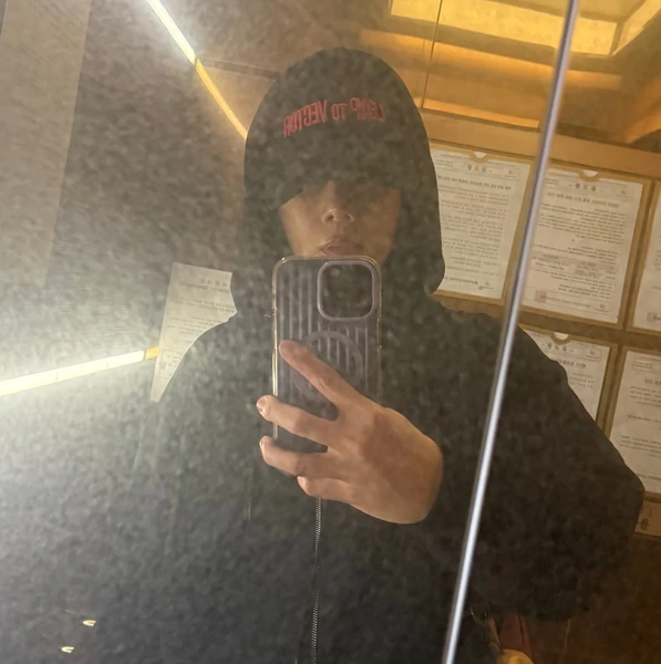 Signature photo of 圣圭 (INFINITE) capturing their charm