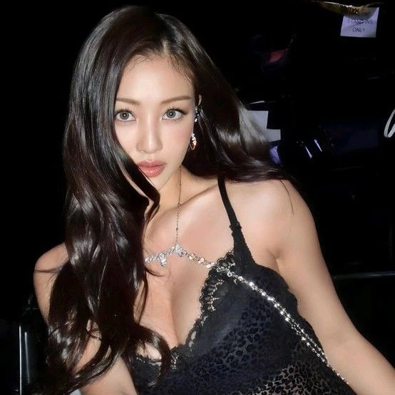 粉丝票选的志效 (TWICE)最佳瞬间