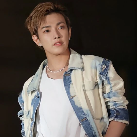 Today's Most Loved Hongjoong (ATEEZ)