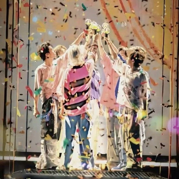 Top Photo Full of Song Yaxuan Love