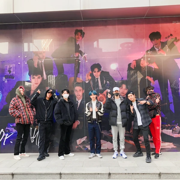 Top Photo Full of PENTAGON Love