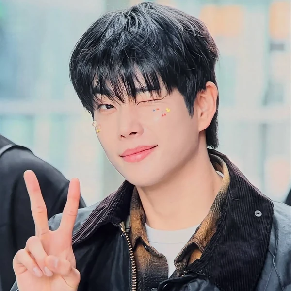 Top Photo Full of MJ (ASTRO) Love