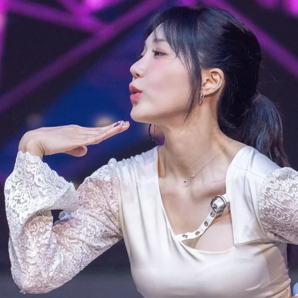 Today's Most Loved Jeong Eunji (Apink)