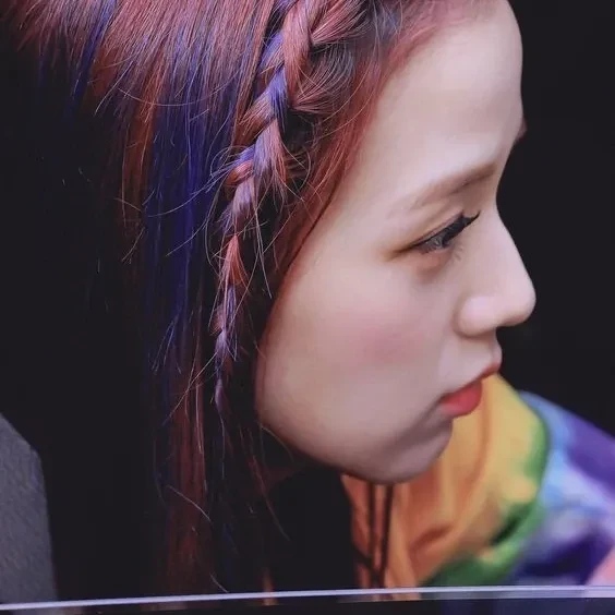 Penampilan Jisoo (BLACKPINK) yang Paling Dicintai Hari Ini