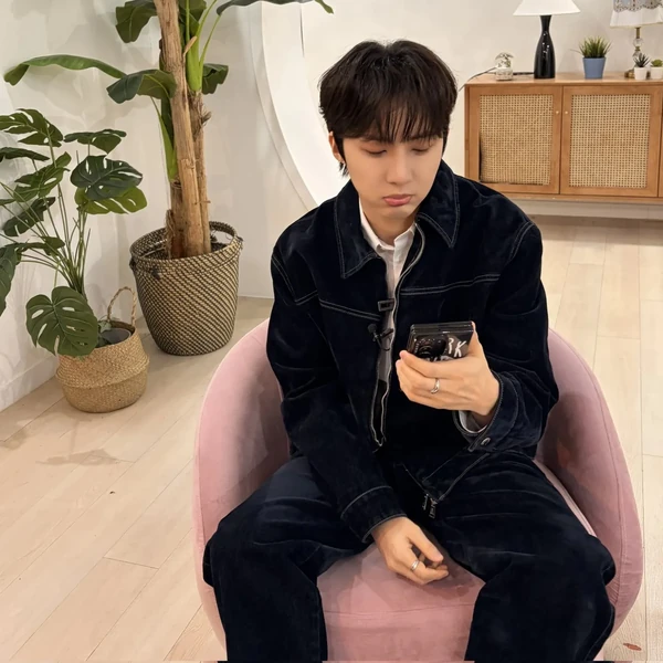 Today's Most Loved Hui (PENTAGON)