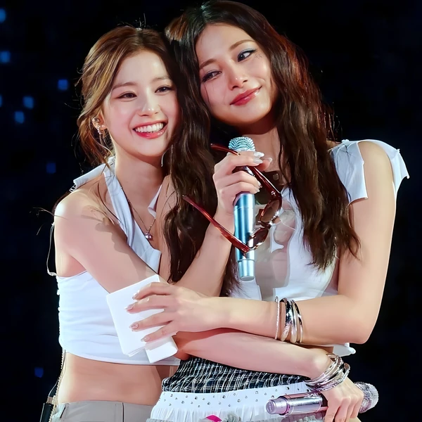 粉丝票选的TWICE最佳瞬间