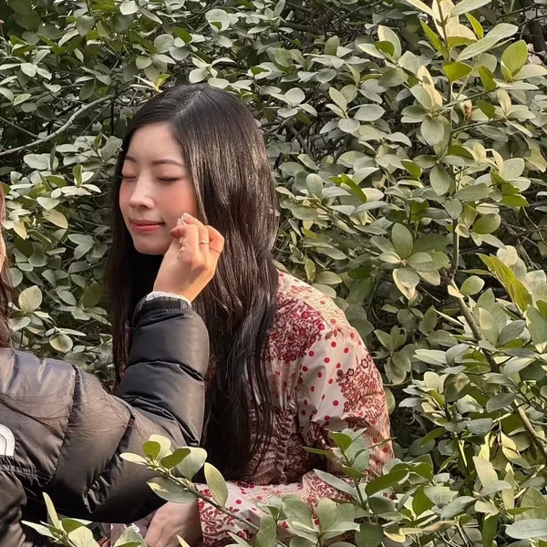 오늘 가장 사랑받은 다현 (TWICE)의 모습