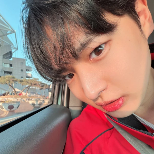 Top Photo Full of Choi Byungchan Love