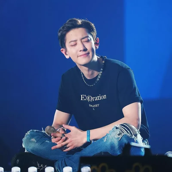 오늘 가장 사랑받은 찬열 (EXO)의 모습