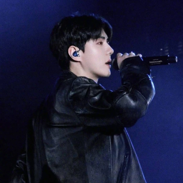 세훈 (EXO) 팬심 가득한 인기 사진