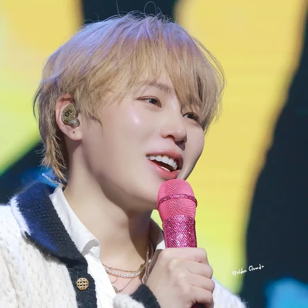 Today's Most Loved Ha Sungwoon