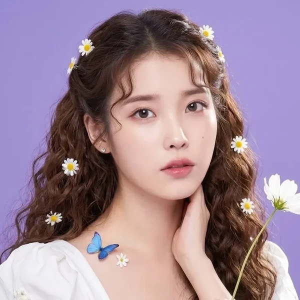 Foto Populer Penuh Cinta untuk IU