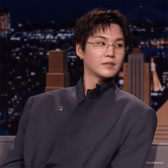 슈가 (방탄소년단) 팬심 가득한 인기 사진