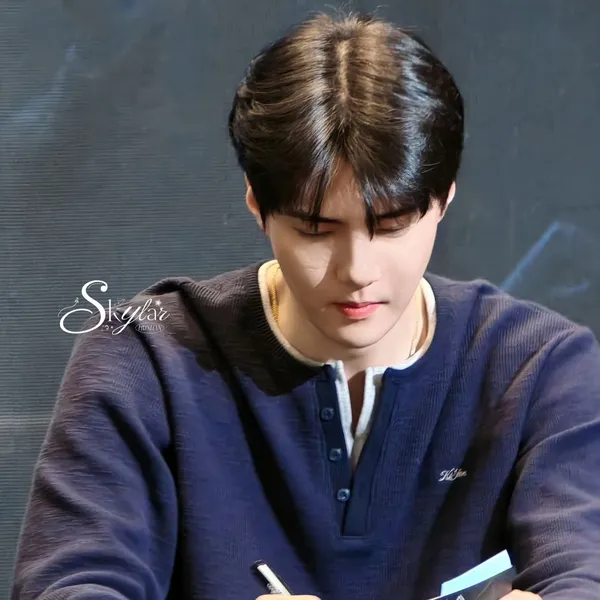 오늘 가장 사랑받은 세훈 (EXO)의 모습