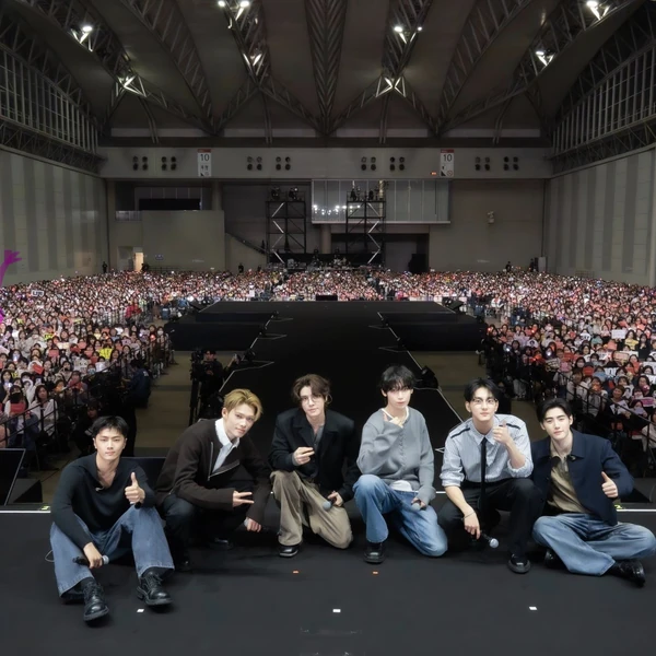 오늘 최애돌에서 빛나는 니키 (ENHYPEN)의 대표 사진