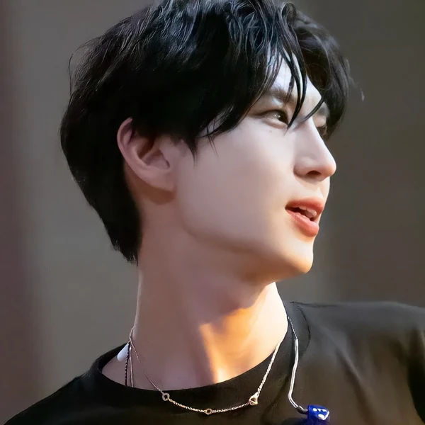 Popular profile image of LEO (VIXX) selected by votes