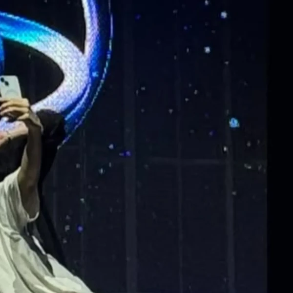 Top Photo Full of YOUNITE Love